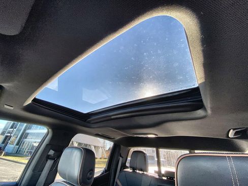 Used 2023 GMC Canyon AT4 w/ AT4 Premium Package image 18