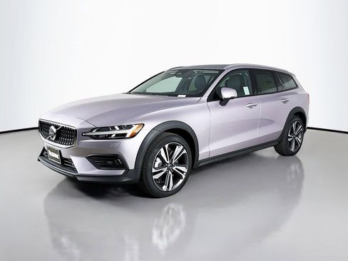 New 2026 Volvo V60 B5 Cross Country Plus w/ Climate Package image 3