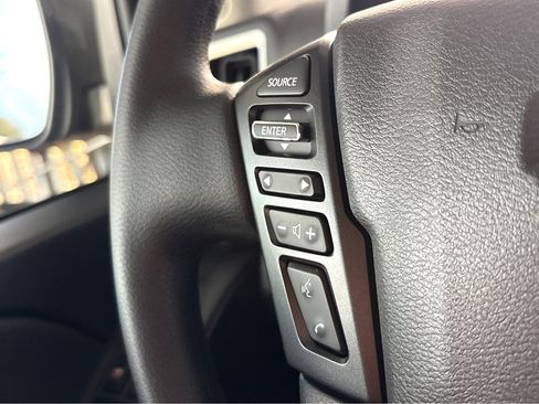 New 2026 Nissan Frontier SV w/ Tow Package image 11