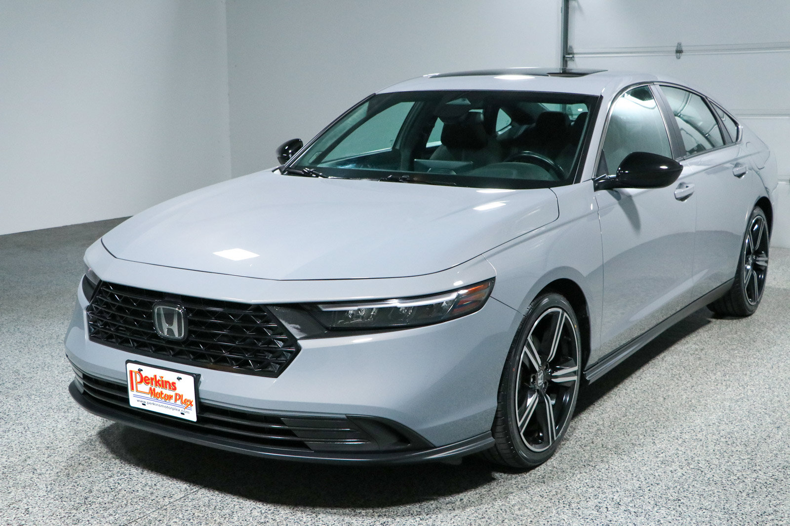 Used 2024 Honda Accord Sport image 30