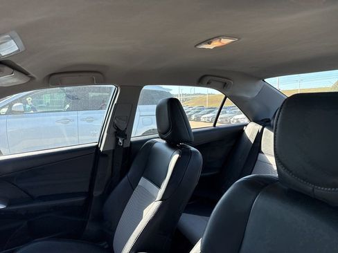 Used 2013 Toyota Camry SE image 11