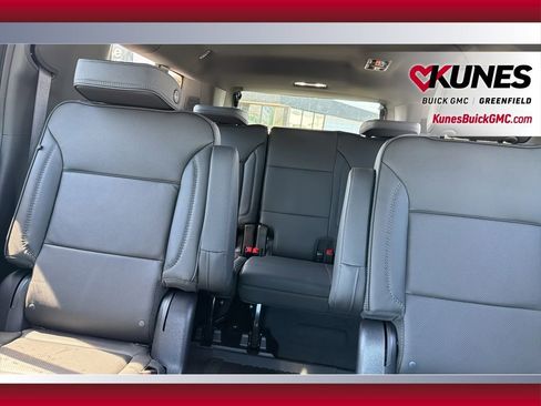 New 2026 GMC Yukon XL Denali w/ Denali Reserve Package image 34