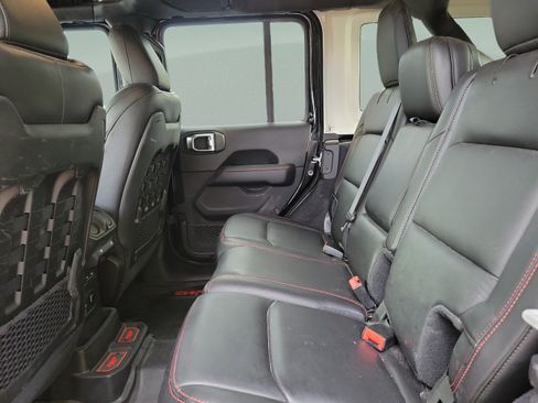 Used 2019 Jeep Wrangler Unlimited Rubicon AWD/4WD image 6