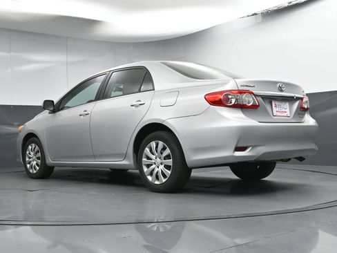 Used 2012 Toyota Corolla LE image 27