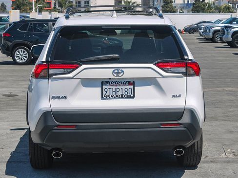 Certified 2025 Toyota RAV4 XLE w/ Convenience Package image 8
