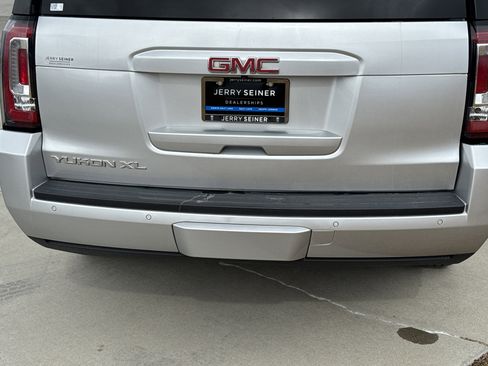 Used 2015 GMC Yukon XL SLT image 13