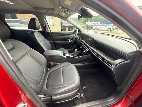 Used 2025 Hyundai Tucson SEL AWD/4WD image 16