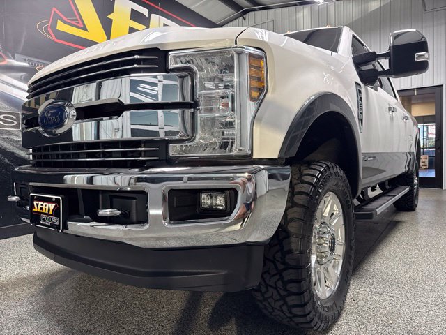 Used 2019 Ford F250 Lariat w/ Chrome Package AWD/4WD image 2