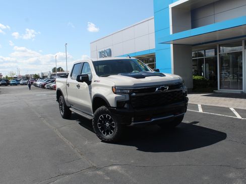 New 2026 Chevrolet Silverado 1500 ZR2 AWD/4WD image 2