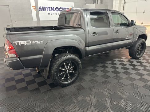 Used 2015 Toyota Tacoma 4x4 Double Cab w/ TRD Sport Package image 10