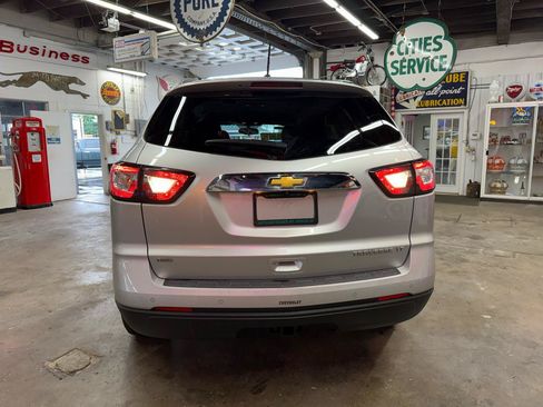 Used 2014 Chevrolet Traverse LT AWD/4WD image 4