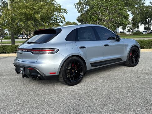 Used 2023 Porsche Macan S AWD/4WD image 4