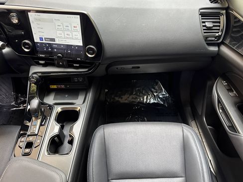 Used 2024 Lexus NX 350h AWD image 30
