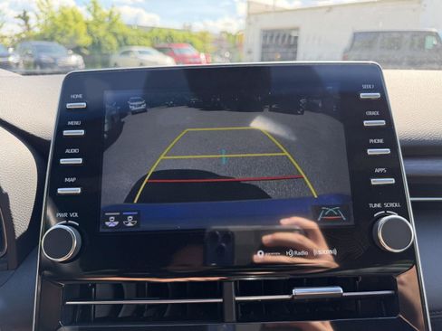 Used 2021 Toyota Avalon XLE FWD image 21