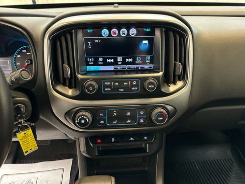 Used 2016 Chevrolet Colorado LT w/ LT Convenience Package image 25