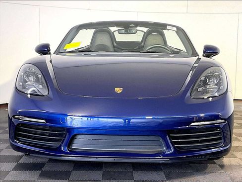 Used 2022 Porsche 718 Boxster RWD image 10