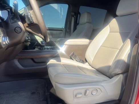 Used 2025 GMC Sierra 1500 SLT w/ SLT Premium Package AWD/4WD image 14