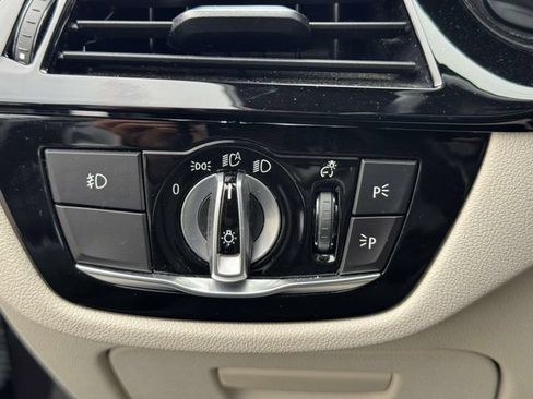 Used 2019 BMW 540i xDrive w/ M Sport Package AWD/4WD image 27