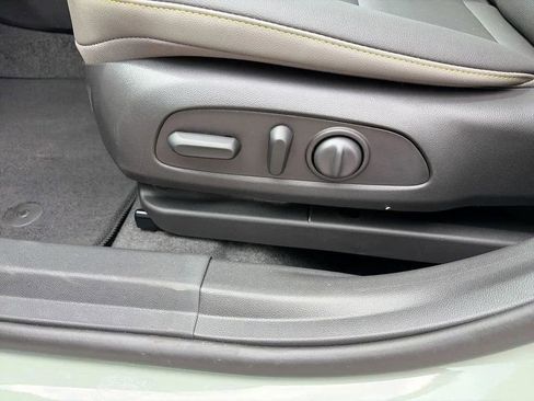New 2026 Chevrolet Trax ACTIV w/ Driver Confidence Package FWD image 16