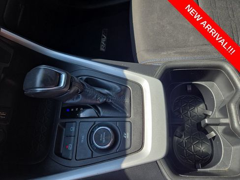 Used 2024 Toyota RAV4 SE AWD/4WD image 23