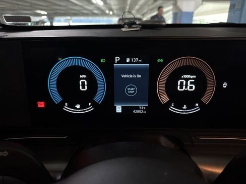 Used 2024 Hyundai Kona SEL image 7