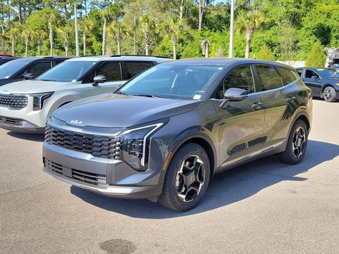 New 2026 Kia Sportage EX FWD image 3