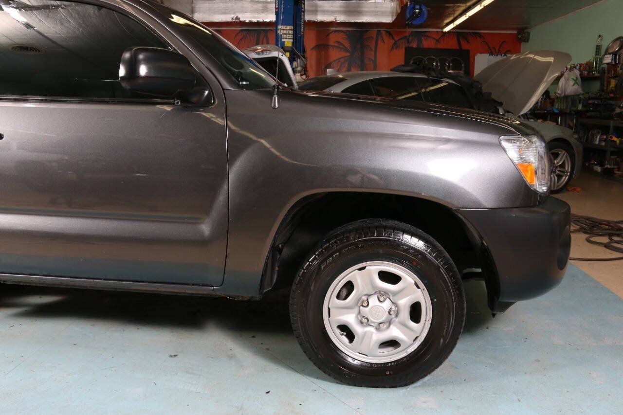 Used 2011 Toyota Tacoma 2WD Regular Cab image 17
