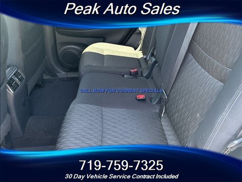 Used 2018 Nissan Rogue SV AWD/4WD image 11