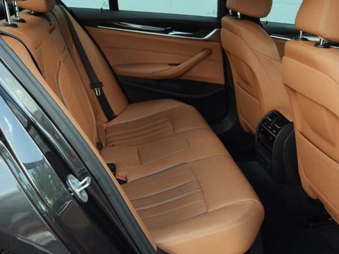 Used 2017 BMW 530i xDrive image 57