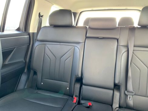 Used 2025 Hyundai Santa Fe SEL image 41