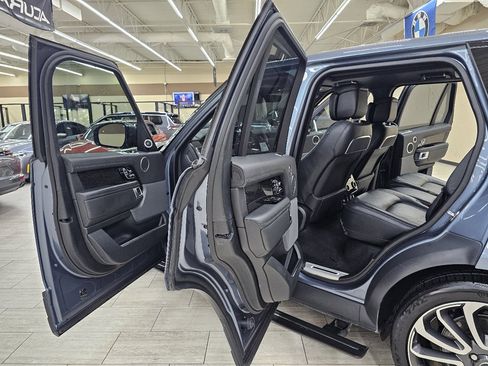 Used 2019 Land Rover Range Rover Autobiography image 19