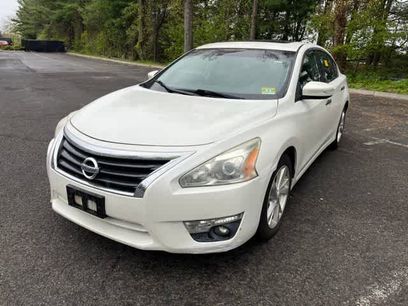 Used 2013 Nissan Altima 2.5 SV w/ 2.5SV Convenience Pkg