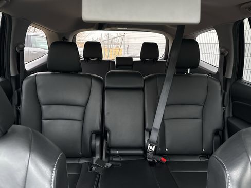 Used 2022 Honda Pilot Touring image 8