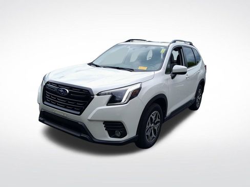 Used 2023 Subaru Forester Premium AWD/4WD image 3