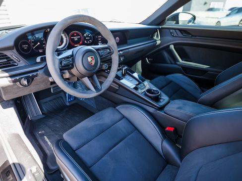 Certified 2024 Porsche 911 Carrera GTS image 4