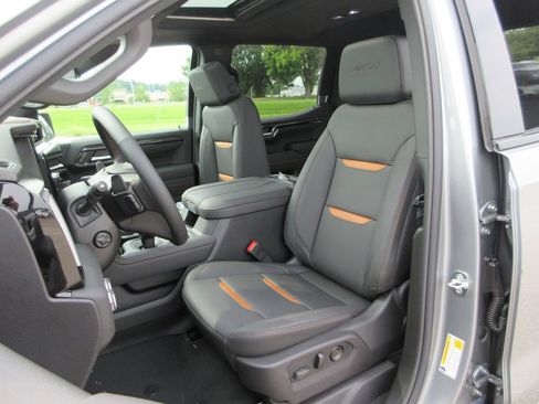 New 2026 GMC Sierra 1500 AT4 w/ AT4 Premium Package AWD/4WD image 12