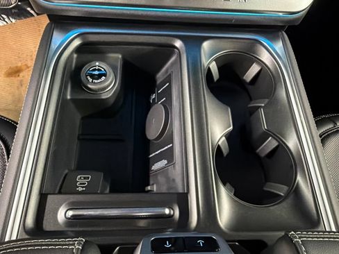 New 2027 Ford Expedition Platinum w/ Stealth Appearance Package AWD/4WD image 15