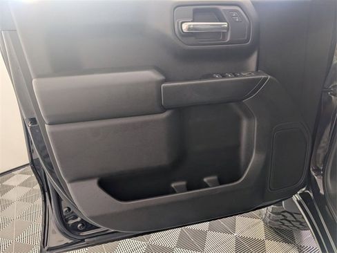 Used 2021 Chevrolet Silverado 1500 Custom Trail Boss image 10