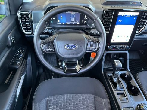 Certified 2025 Ford Ranger XLT w/ Technology Package AWD/4WD image 13