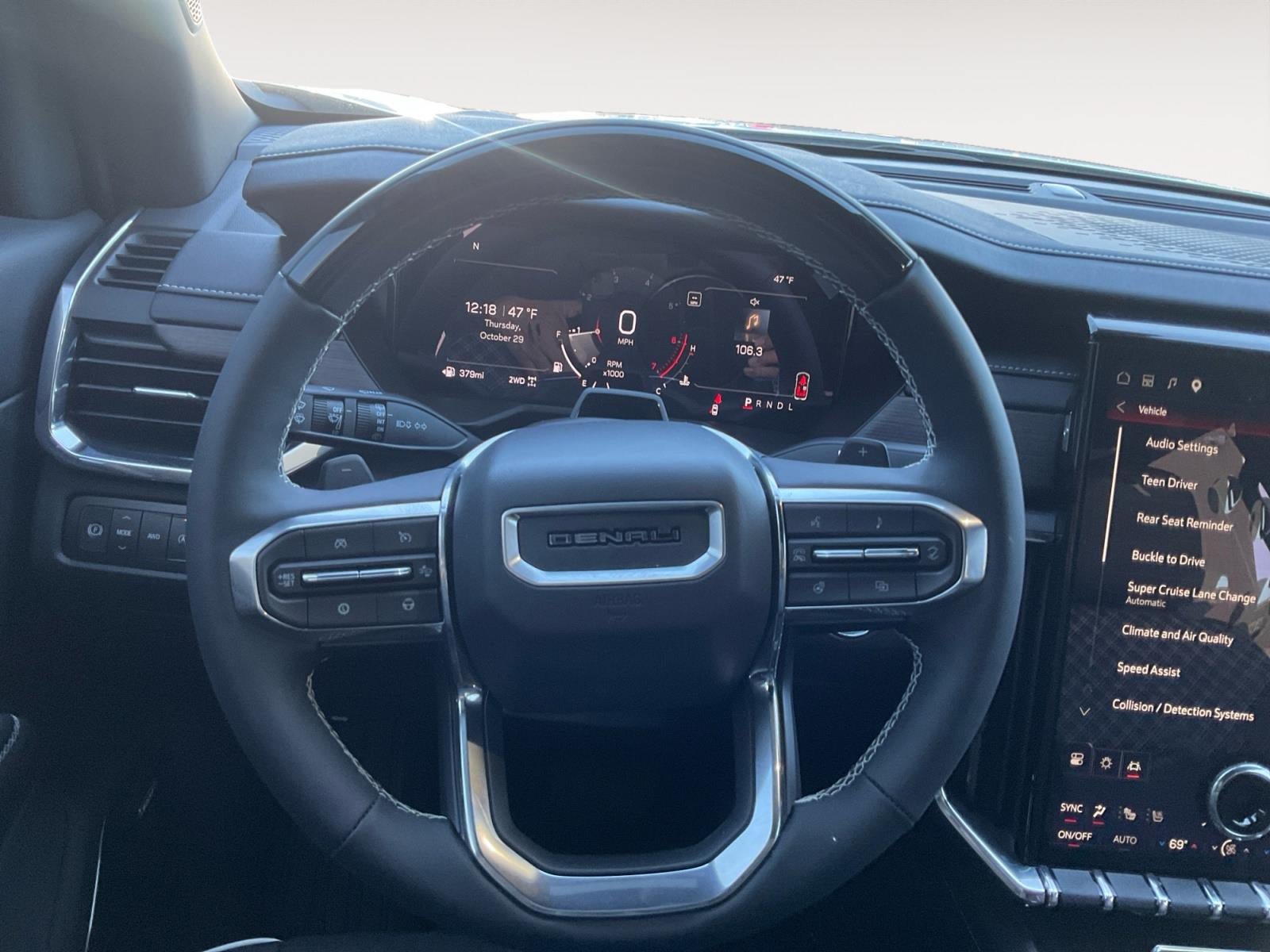 Used 2027 GMC Acadia Denali AWD/4WD image 12