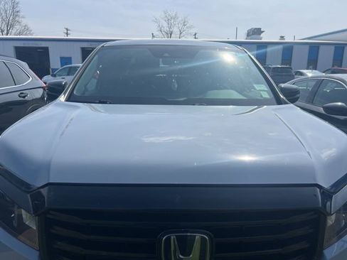 Used 2022 Honda Ridgeline Black Edition image 2