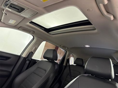 Used 2023 Honda CR-V EX-L image 2