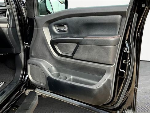 Used 2023 Nissan Titan PRO-4X w/ Pro-4x Convenience Package image 19