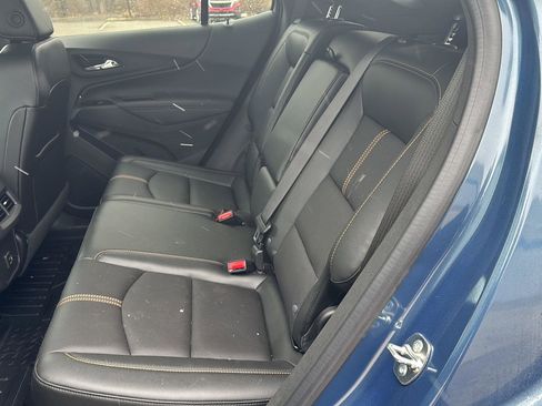 Used 2024 Chevrolet Equinox Premier image 11