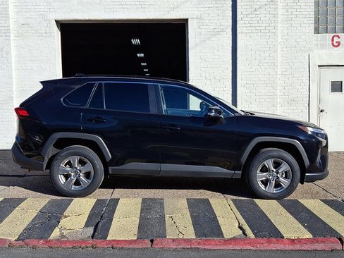 Used 2024 Toyota RAV4 XLE image 7