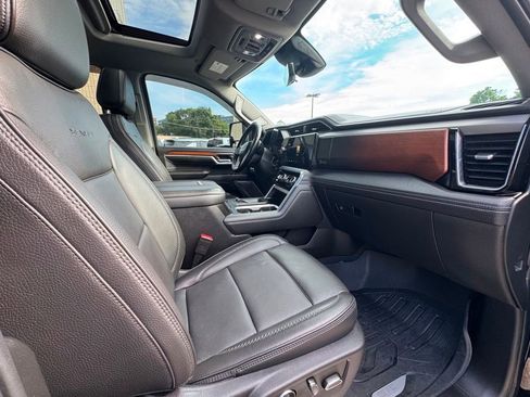 Used 2024 GMC Sierra 3500 Denali w/ Denali Reserve Package AWD/4WD image 22