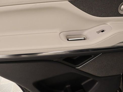 New 2025 Lincoln Navigator Reserve image 18