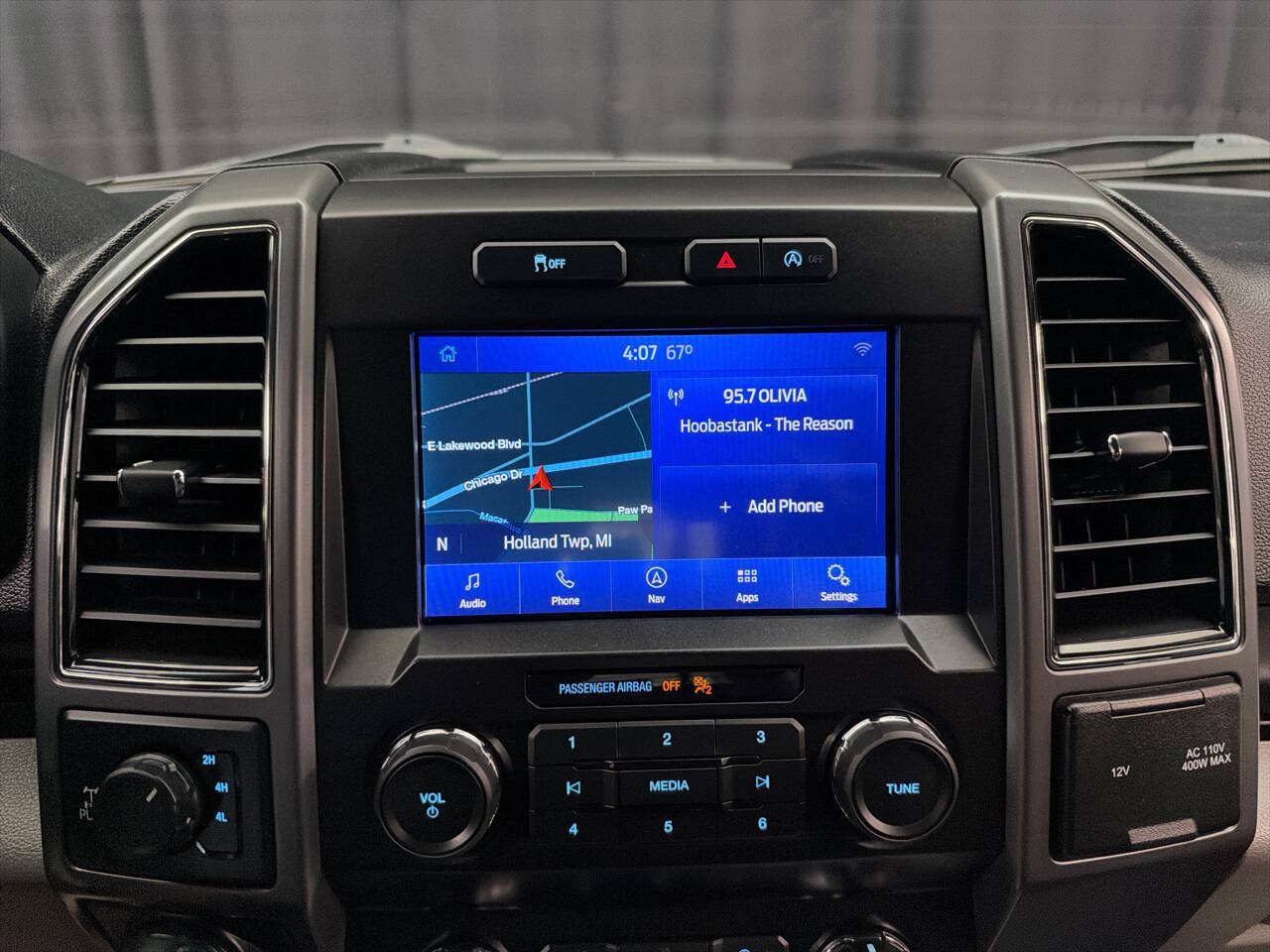 Used 2020 Ford F150 XLT w/ Equipment Group 302A Luxury AWD/4WD image 15