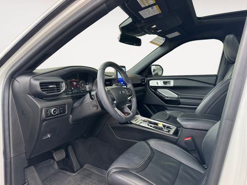 Certified 2024 Ford Explorer ST w/ Equipment Group 401A image 9