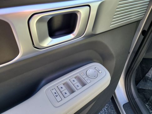 Used 2025 Hyundai Santa Fe SEL image 19